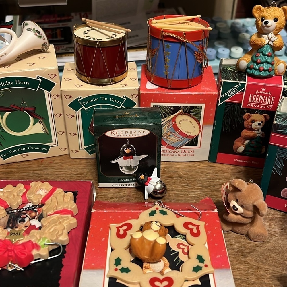 Vintage Hallmark Christmas Ornaments set of 11 - Picture 4 of 4